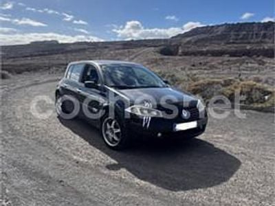 Negro Usado 2004 Renault Mégane II Authentique Berlina | 2200 € (Precio justo)