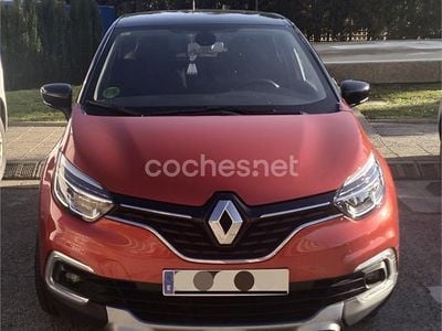 Usado Renault Captur Zen 120 CV (88 kW) 2018 Rojo SUV