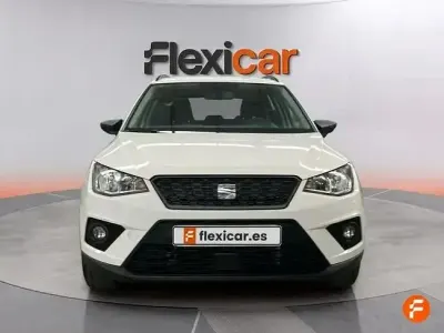 Usado Seat Arona Ecomotive 95 CV (69 kW) 2021 Blanco SUV
