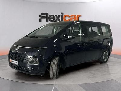 Usado Hyundai Staria 177 CV (130 kW) 2023 Azul Monovolumen