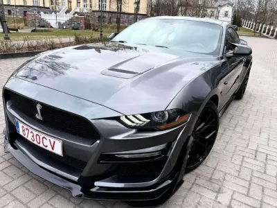 Usado Ford Mustang Fastback 290 CV (213 kW) 2019 Gris Coupe