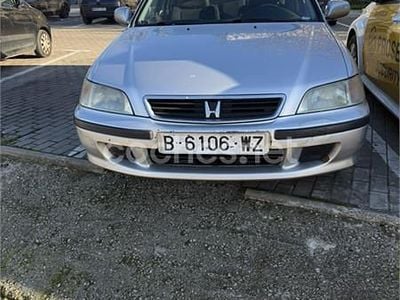 Usado Honda Civic Elegance 115 CV (84 kW) 2000 Gris / plata Berlina