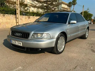 Usado Audi A8 420 CV (308 kW) 2001 Gris / plata Berlina