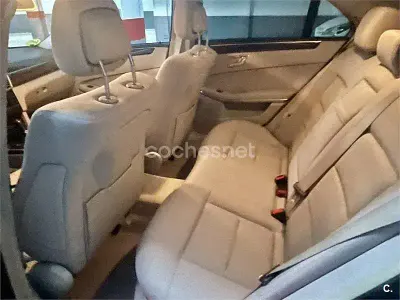 Usado Mercedes E220 170 CV (125 kW) 2010 Negro Berlina