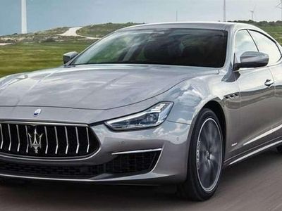 Usado Maserati Quattroporte 581 CV (427 kW) 2021 Gris Berlina