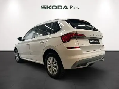 Usado Skoda Kamiq Ambition 95 CV (69 kW) 2022 Blanco SUV