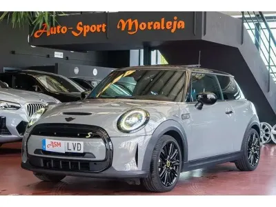 Usado Mini Cooper SE 135 kW (184 CV) 2021 Gris Utilitario