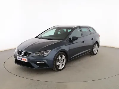 Usado Seat Leon FR 150 CV (110 kW) 2019 Gris Familiar