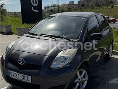 Usado Toyota Yaris Live 69 CV (50 kW) 2009 Negro Utilitario