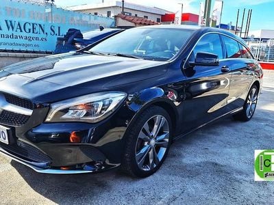 Occasion Mercedes CLA180 Shooting Brake 122 PK (89 kW) 2016 Zwart Stationwagen