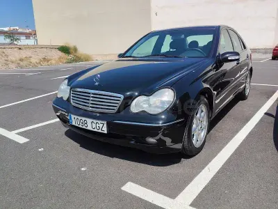 Usado Mercedes C270