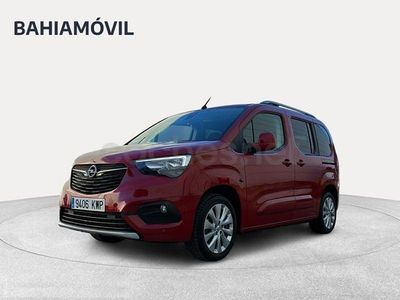 Usado Opel Combo Life Selective 100 CV (73 kW) 2019 Rojo Monovolumen