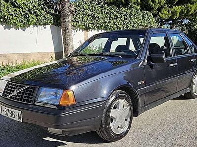 Negro Usado 1991 Volvo 440 Utilitario | 3250 €