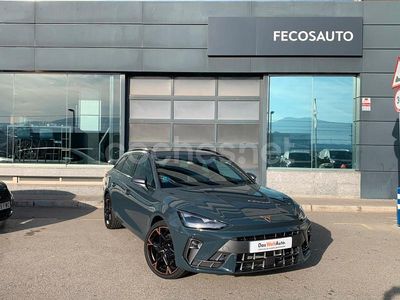 Azul Usado 2025 Cupra Leon Familiar | 30.990 € (Caro)