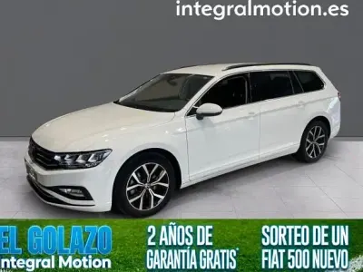Usado VW Passat Executive 150 CV (110 kW) 2020 Blanco Familiar