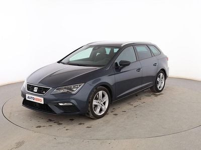 Usado Seat Leon FR 150 CV (110 kW) 2020 Gris Familiar