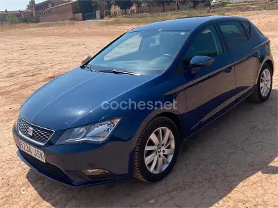 Usado Seat Leon CONNECT 110 CV (80 kW) 2016 Azul Berlina