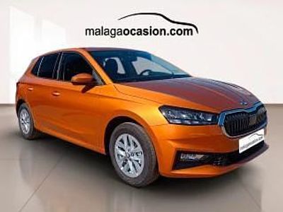 Naranja Nuevo 2025 Skoda Fabia Selection Utilitario | 17.490 € (Precio justo)