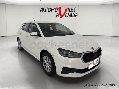 Usado Skoda Fabia Ambition 95 CV (69 kW) 2023 Blanco Utilitario