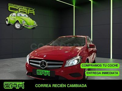 Usado Mercedes A180 Style 109 HP (80 kW) 2013 Vermelho Sedan