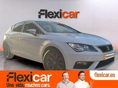 Usado Seat Leon ST Style 131 CV (96 kW) 2019 Blanco Familiar