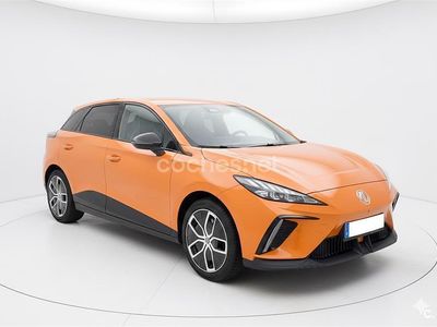 Eléctrico Usado 2024 MG MG4 EV Luxury Utilitario | 21.200 €