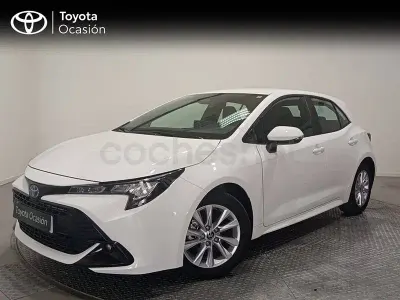 Usado Toyota Corolla Active 140 CV (102 kW) 2023 Blanco Berlina