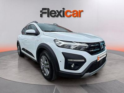 Usado Dacia Sandero Comfort 101 CV (74 kW) 2022 Blanco Berlina