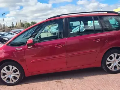 Usado Citroën Grand C4 Picasso Exclusive 109 CV (80 kW) 2009 Burdeos Monovolumen