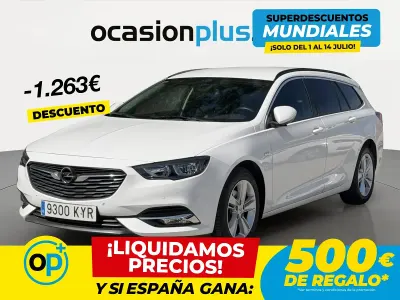Usado Opel Insignia Selective 110 CV (80 kW) 2019 Blanco Familiar