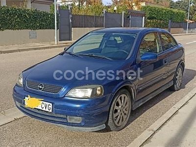 Usado Opel Astra Sport 100 CV (73 kW) 2004 Azul Berlina