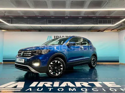 Usado VW T-Cross Advance 95 CV (69 kW) 2022 Azul SUV
