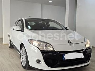 Usado Renault Mégane Dynamique 115 CV (84 kW) 2012 Blanco Berlina