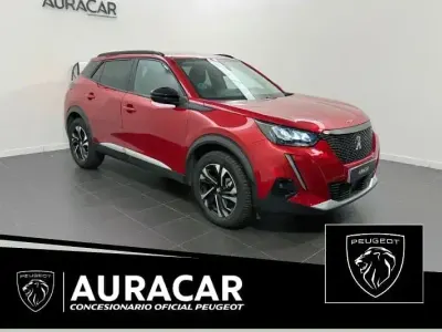 Usado Peugeot 2008 Allure 130 CV (95 kW) 2021 Rojo SUV
