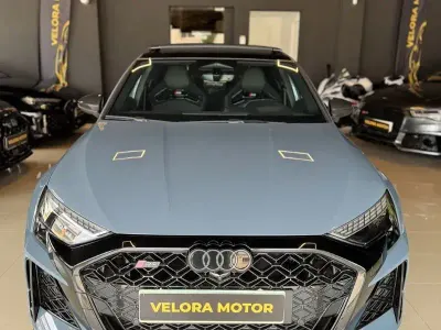 Nuevo Audi RS3 Sport 400 CV (294 kW) 2026 Gris / plata Berlina