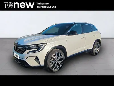 Käytetty Renault Austral Iconic 131 HP (96 kW) 2023 Valkoinen Katumaasturi