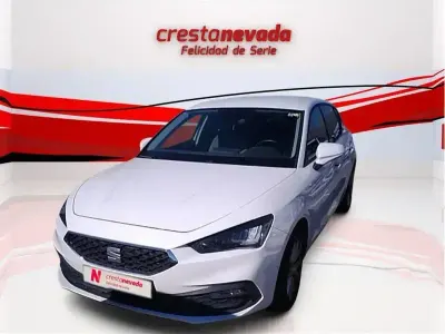 Usado Seat Leon Style 115 HP (84 kW) 2022 Branco Sedan