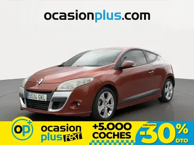 Usado Renault Mégane Coupé Dynamique 105 CV (77 kW) 2009 Naranja Coupe