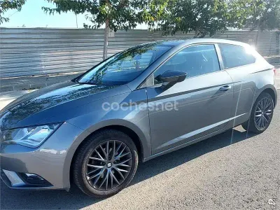 Usado Seat Leon SC CONNECT 110 CV (80 kW) 2016 Gris / plata Utilitario
