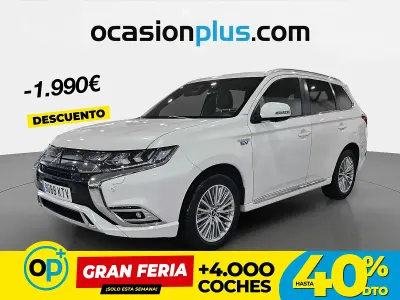 Usado Mitsubishi Outlander P-HEV 224 CV (164 kW) 2019 Blanco SUV