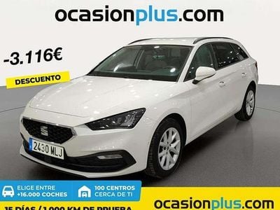 Usado Seat Leon ST Style 131 CV (96 kW) 2023 Blanco Familiar