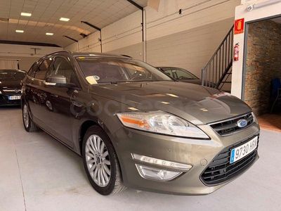 Usado Ford Mondeo Limited 115 CV (84 kW) 2013 Verde Familiar