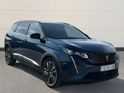 Usado Peugeot 5008 GT 180 CV (132 kW) 2022 Azul SUV