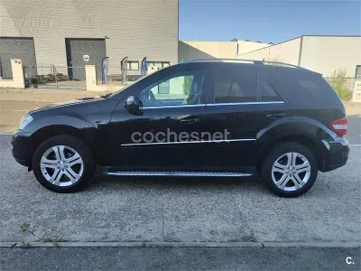 Usado Mercedes ML300 204 CV (150 kW) 2010 Negro SUV