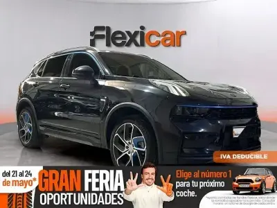 Begagnad Lynk & Co 01 261 HK (191 kW) 2022 Svart SUV