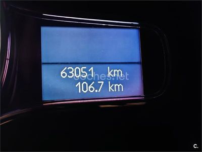 Usado Renault Mégane LIMITED 115 CV (84 kW) 2014 Gris / plata Berlina