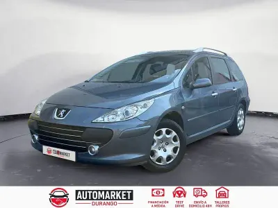 Usado Peugeot 307 110 CV (80 kW) 2007 Gris / plata Familiar