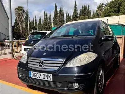 Usado Mercedes A200 Elegance 136 CV (100 kW) 2005 Negro Monovolumen