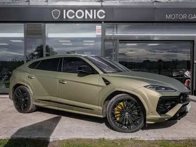 Usado Lamborghini Urus 801 CV (589 kW) 2025 Verde SUV
