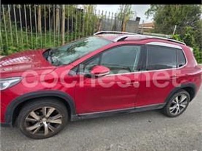 Usado Peugeot 2008 Allure 130 CV (95 kW) 2019 Granate SUV